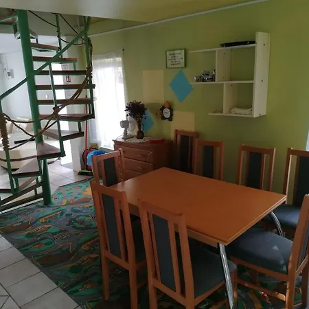 8 Osobowy Portowa Przystan 150m Od Plazy 펜션 *